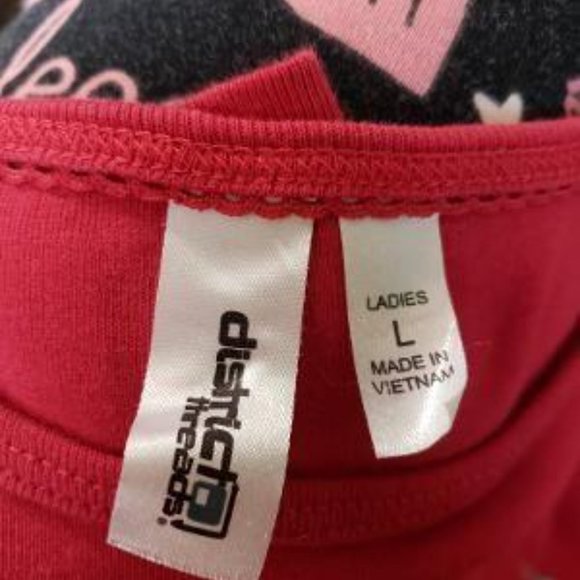 🔥Clearance🔥 BOWTECH - Red Short Sleeved Heartbreaker T-Shirt Size Large - Picture 6 of 7